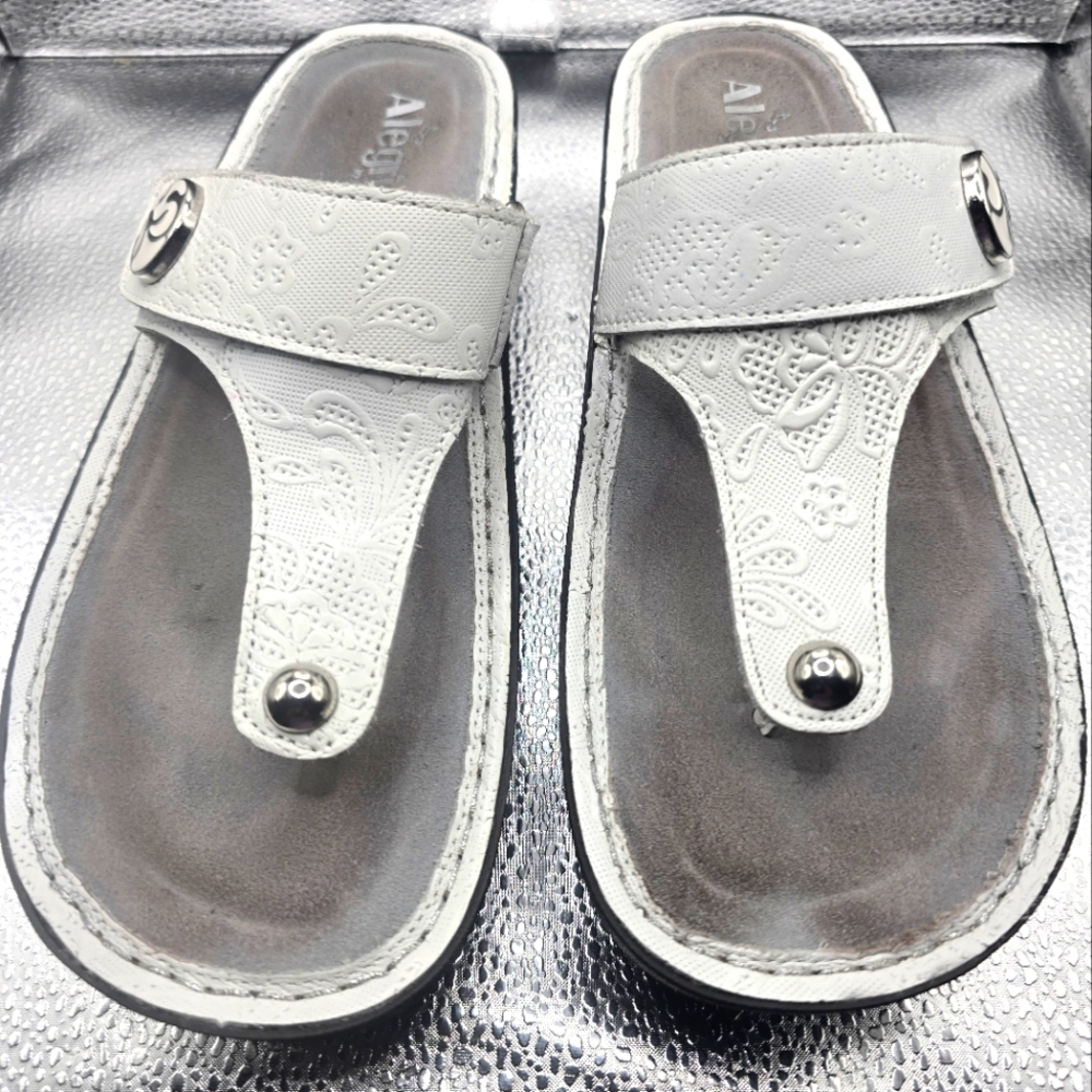 Alegria "Hello Doily white " Sandals size 10- 10.5 woman